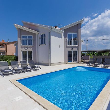 Holiday Home Villa Gocci By Interhome Kmeti Bagian luar foto